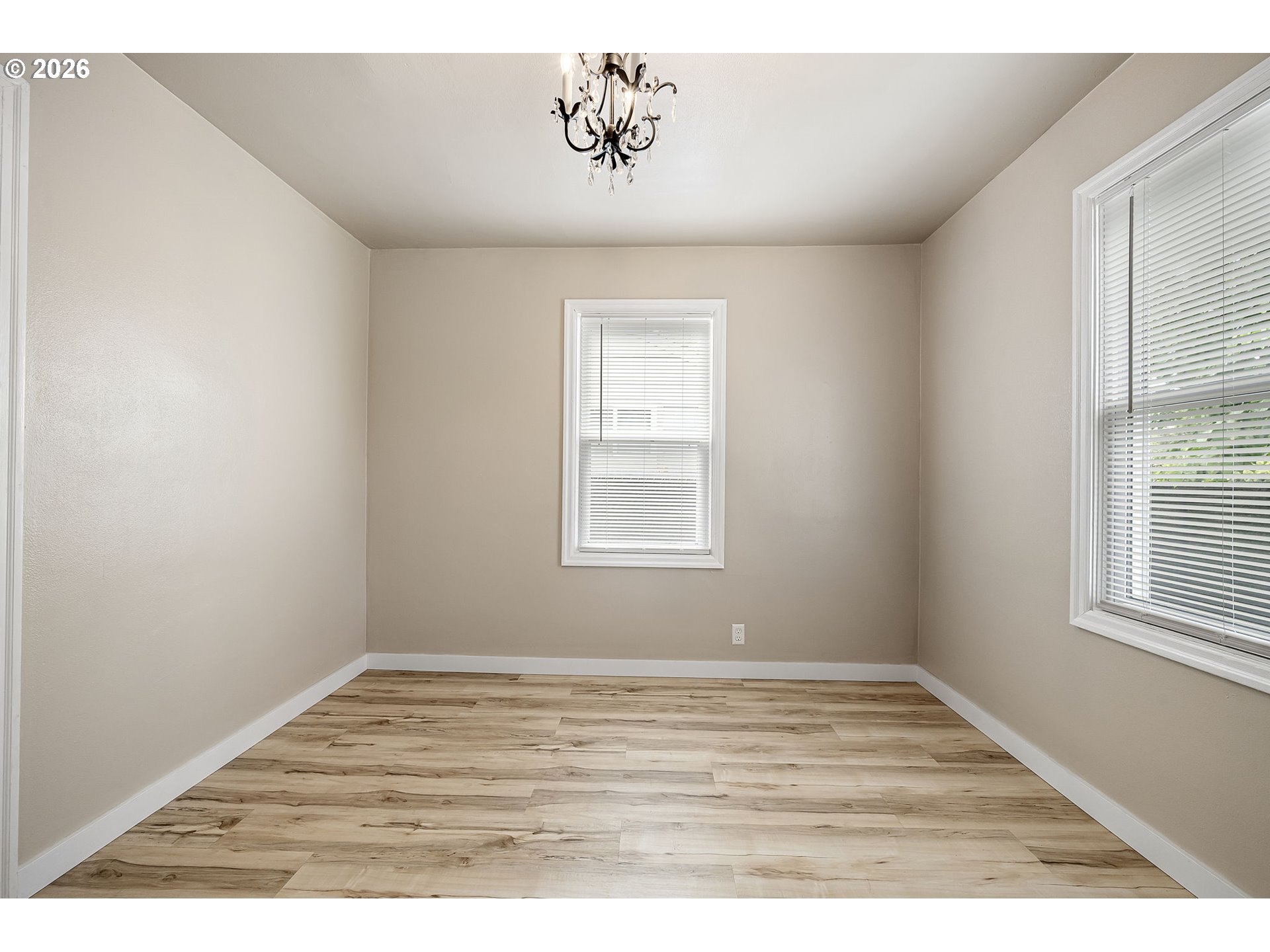 956 1st Street Springfield, OR 97477 - Photo 25 of 48