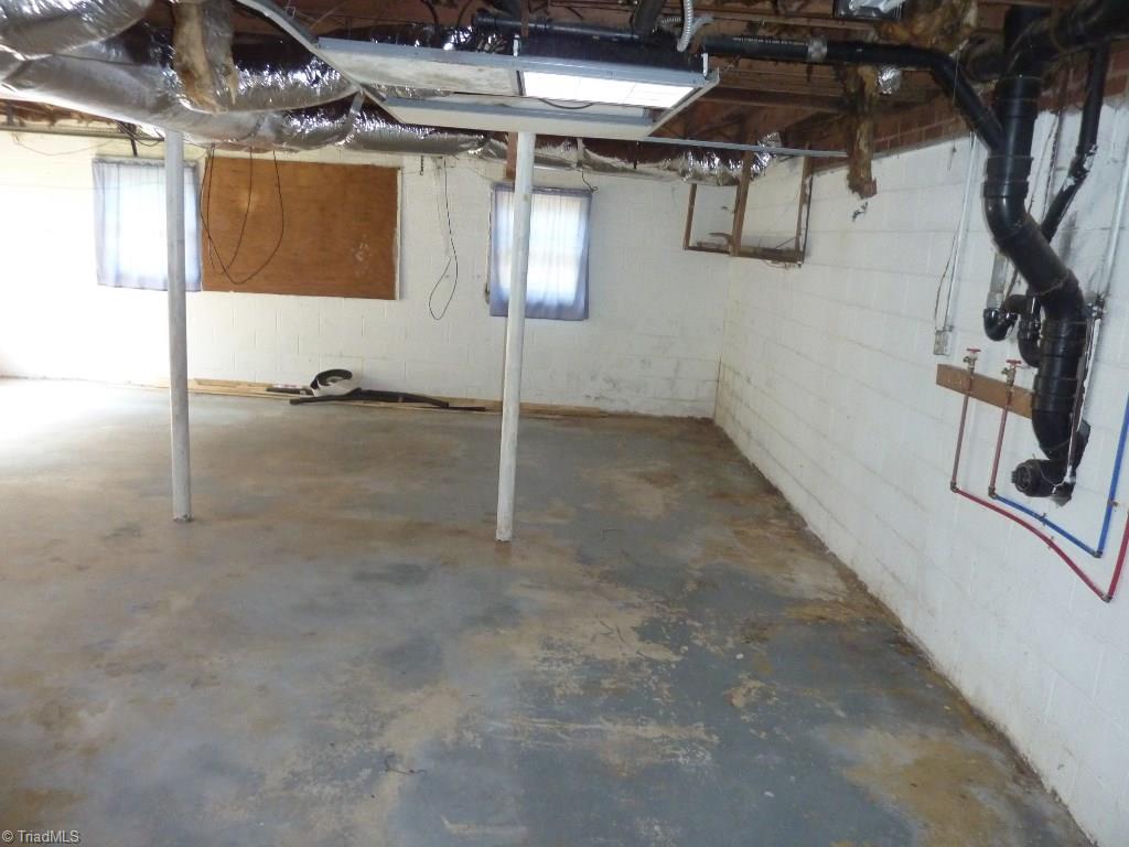 821 Hickory Chapel Road High Point, NC 27260 - Photo 13 of 19 Gallery Image 13