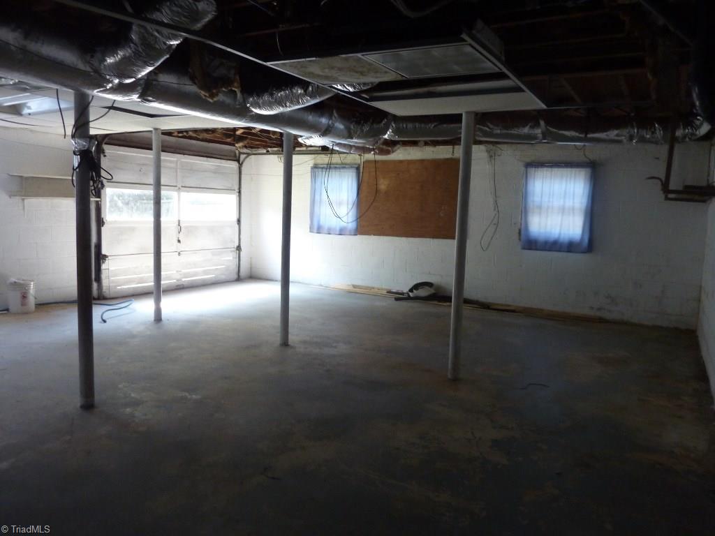 821 Hickory Chapel Road High Point, NC 27260 - Photo 14 of 19 Gallery Image 14