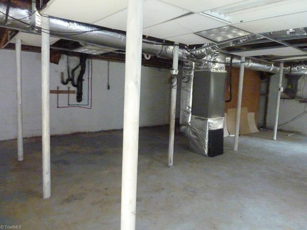 821 Hickory Chapel Road High Point, NC 27260 - Photo 15 of 19 Gallery Image 15