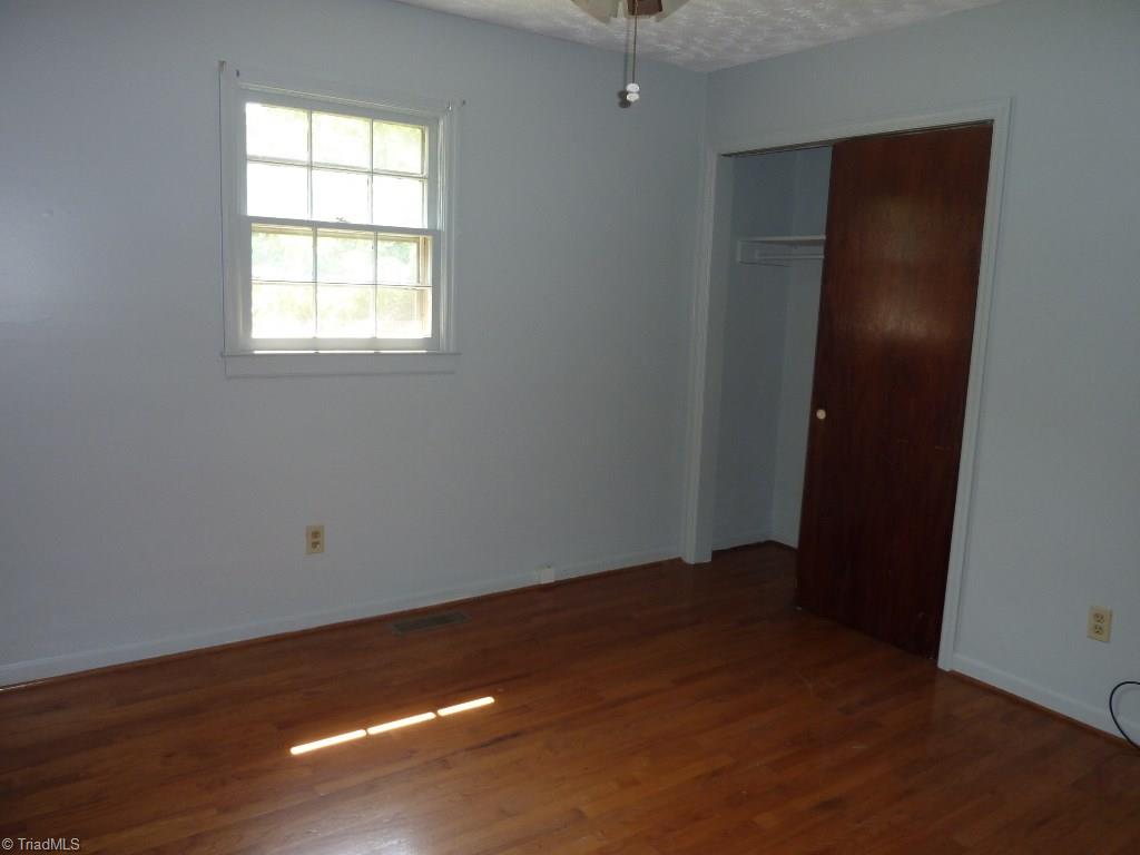 821 Hickory Chapel Road High Point, NC 27260 - Photo 5 of 19 Gallery Image 5