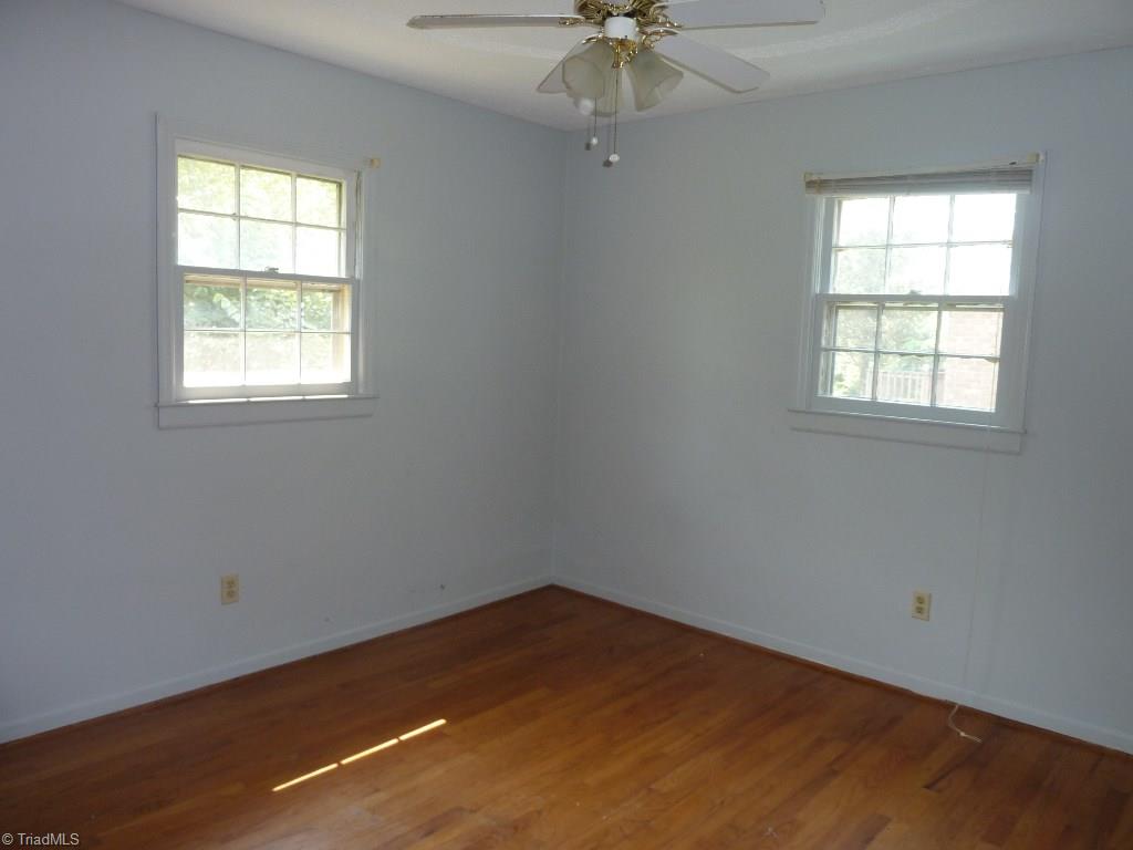 821 Hickory Chapel Road High Point, NC 27260 - Photo 9 of 19 Gallery Image 9