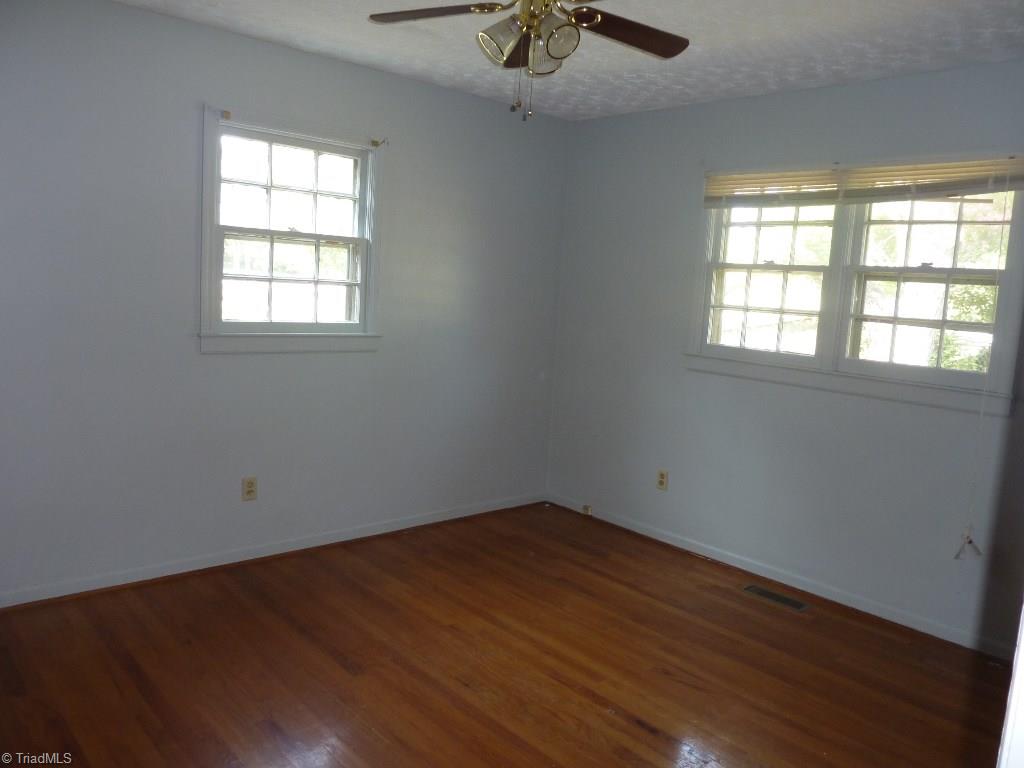 821 Hickory Chapel Road High Point, NC 27260 - Photo 10 of 19 Gallery Image 10