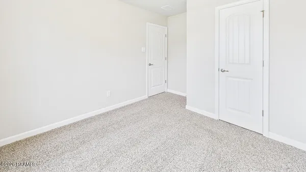 $207,000 | 156 Cottage Cove Drive, Maurice, LA 70555