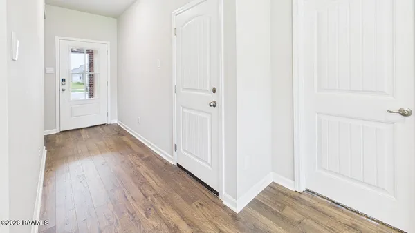 $207,000 | 156 Cottage Cove Drive, Maurice, LA 70555