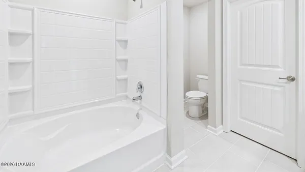 $207,000 | 156 Cottage Cove Drive, Maurice, LA 70555