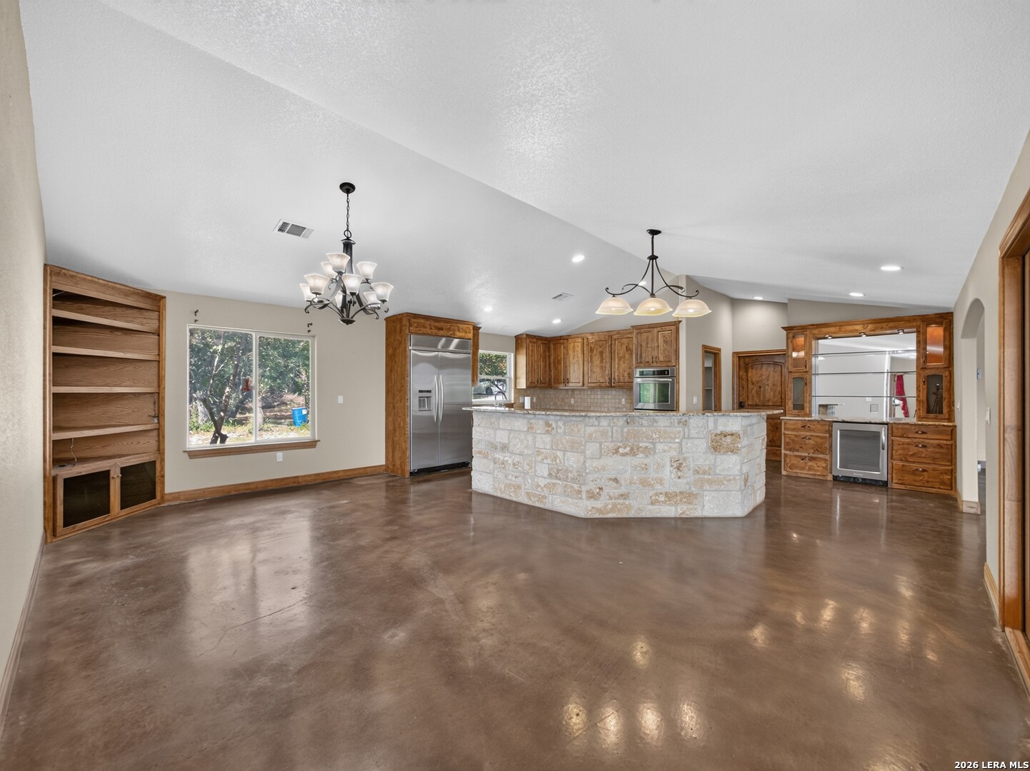 911 Stoney Ridge Road Bulverde, TX 78163 - Photo 6 of 49 Gallery Image 6