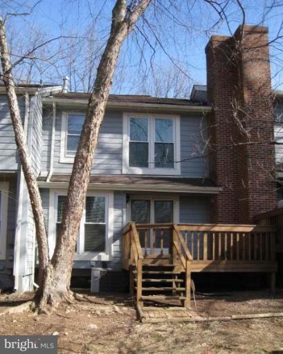 1602 Apricot Court Reston, VA 20190 - Photo 8 of 10 Deck