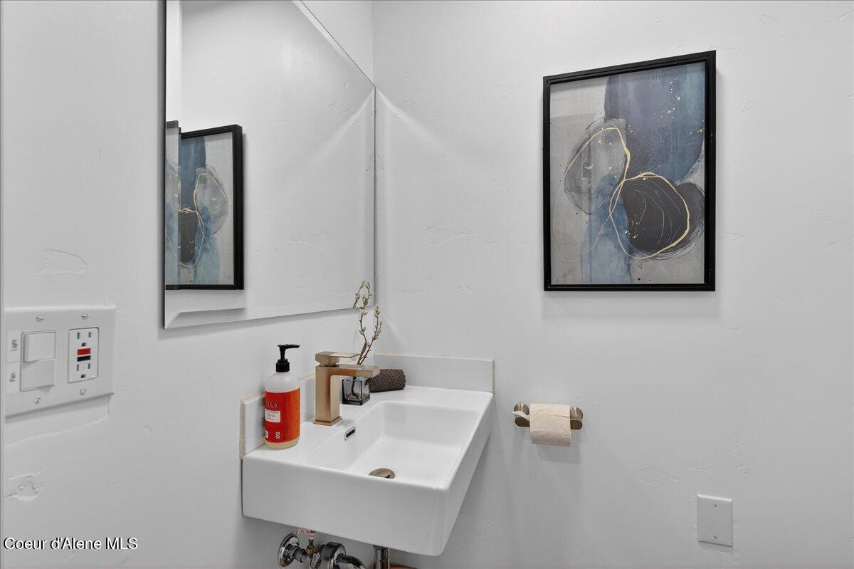 324 South 16th Street Coeur D'Alene, ID 83814 - Photo 36 of 58 36-324 S 16th St_RedHogMedia