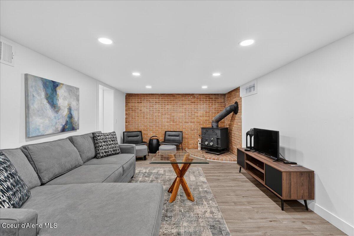 324 South 16th Street Coeur D'Alene, ID 83814 - Photo 38 of 58 38-324 S 16th St_RedHogMedia