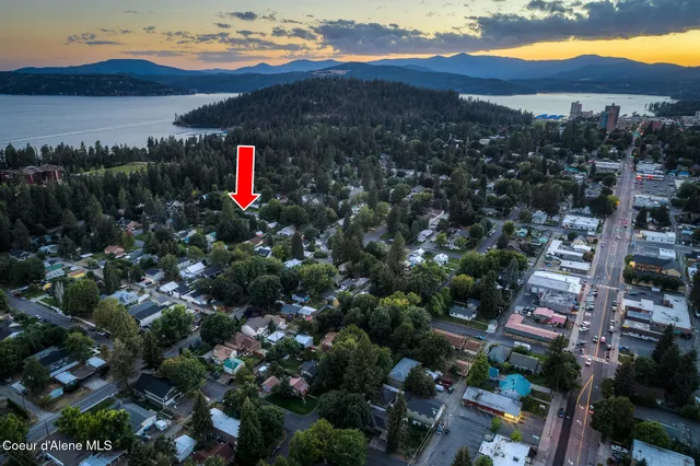 $990,000 | 324 South 16th Street, Coeur D'Alene, ID 83814