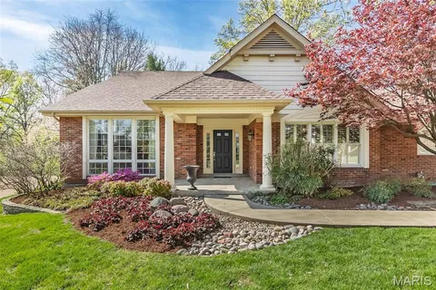 $875,000 | 12108 Westwick Place, St. Louis, MO 63127