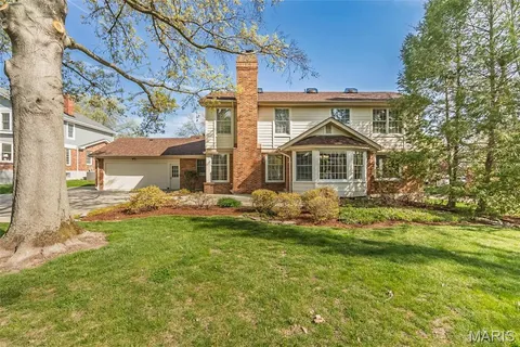 $875,000 | 12108 Westwick Place, St. Louis, MO 63127