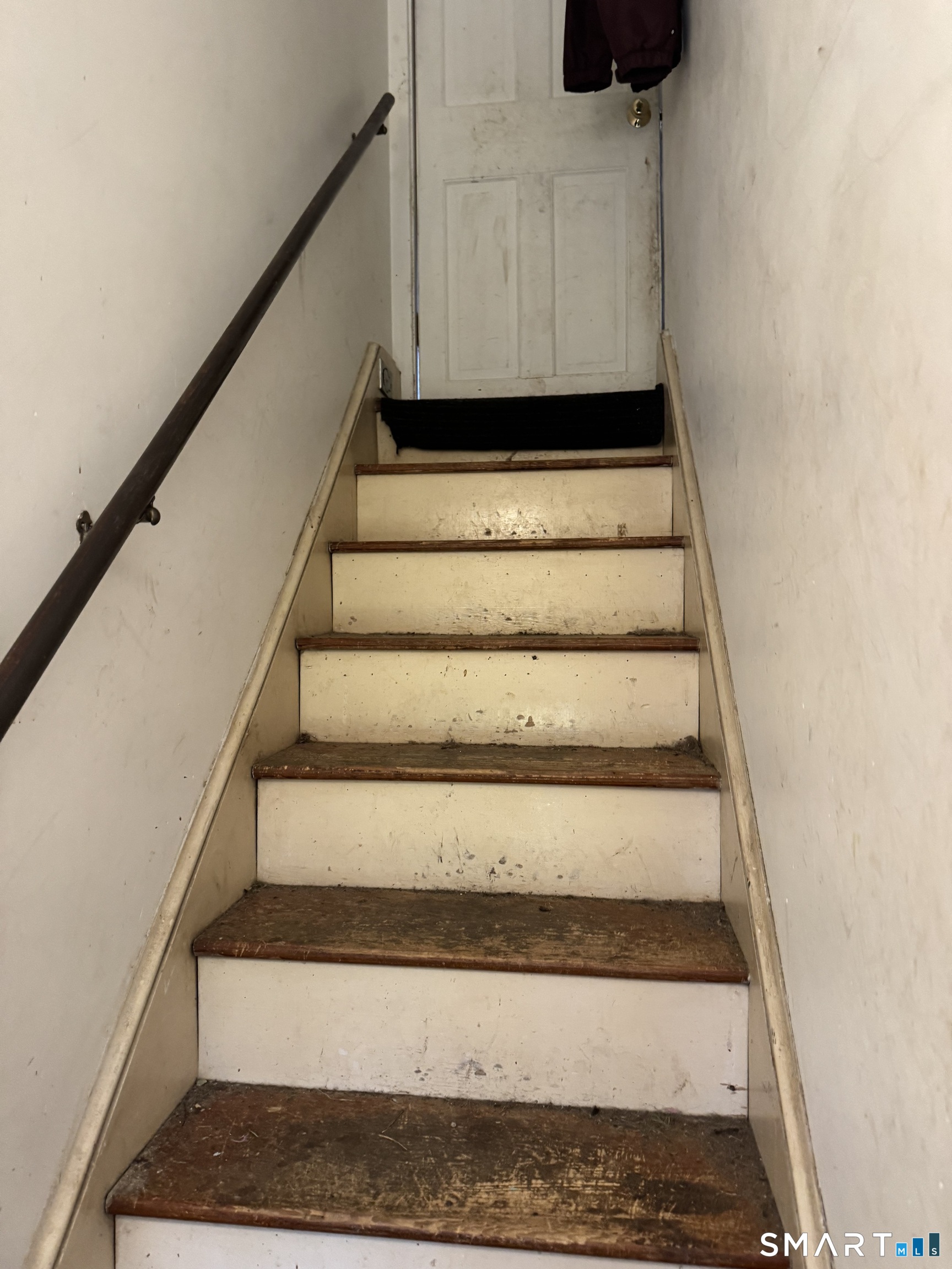 33 Terrace View Norfolk, CT 06058 - Photo 13 of 33 back stairs to 2nd floor