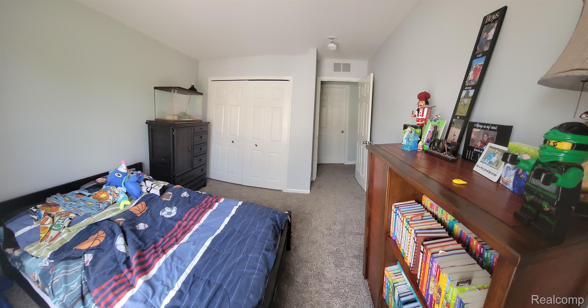 45991 Rhodes Drive Macomb, MI 48044 - Photo 12 of 18 Bedroom