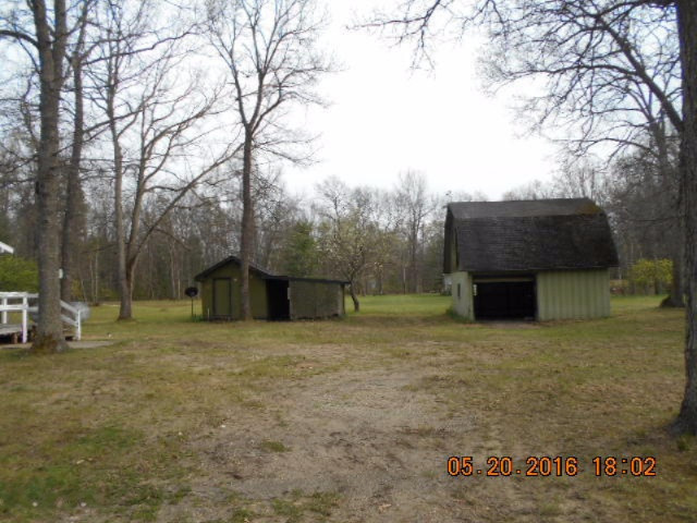 1526 Marzinski Road Manistee, MI 49660 - Photo 4 of 15 006