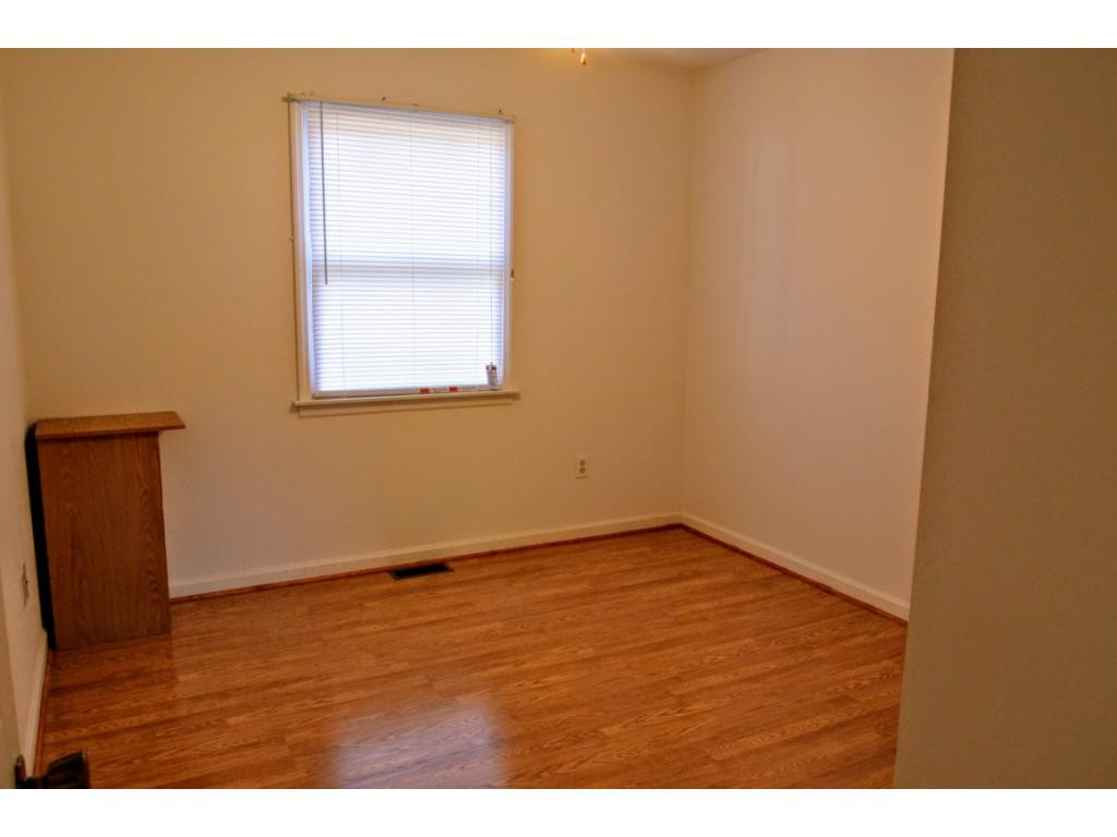 2221 Netherland Inn Road Kingsport, TN 37660 - Photo 14 of 25 Master Bedroom