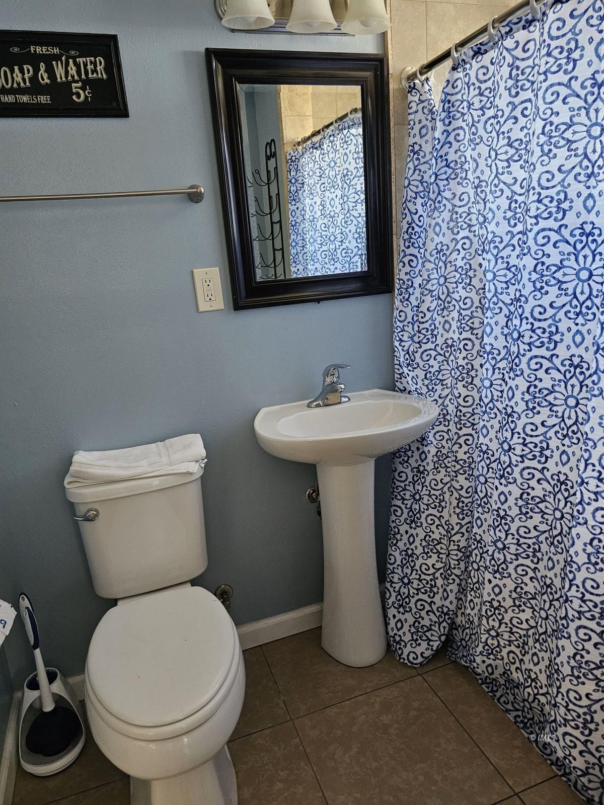461 High Street Bishop, CA 93514 - Photo 10 of 11 Untitled