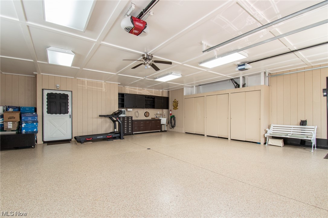 6722 Leffingwell Road Canfield, OH 44406 - Photo 28 of 34 Over sized garage with newly finished flooring.