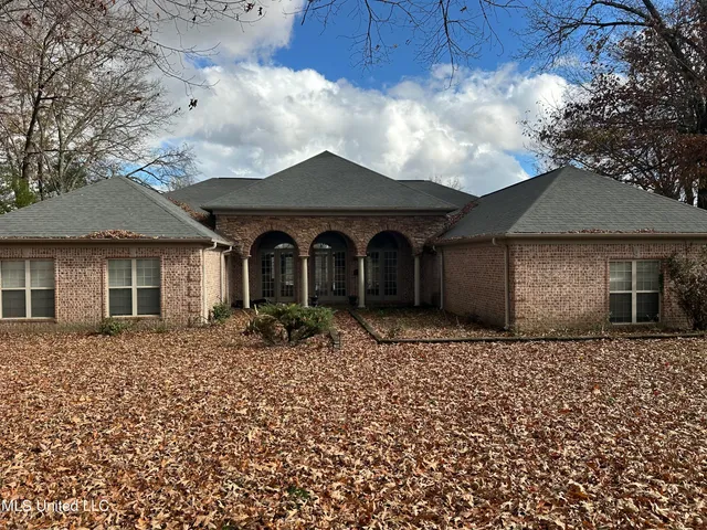 $550,000 | 31 Landen Circle, Byhalia, MS 38611