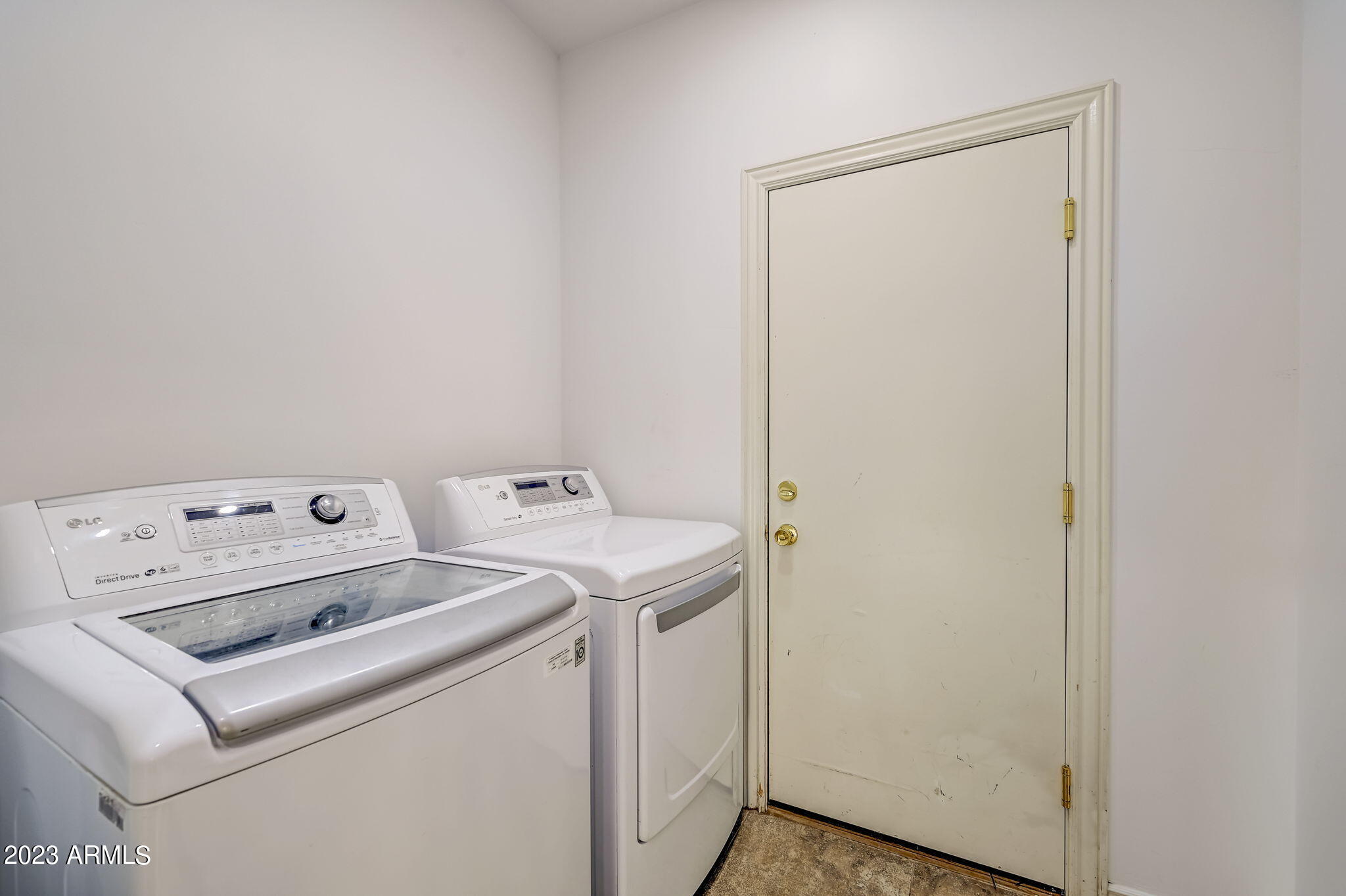 15419 West Redfield Road Surprise, AZ 85379 - Photo 12 of 17 All Appliances