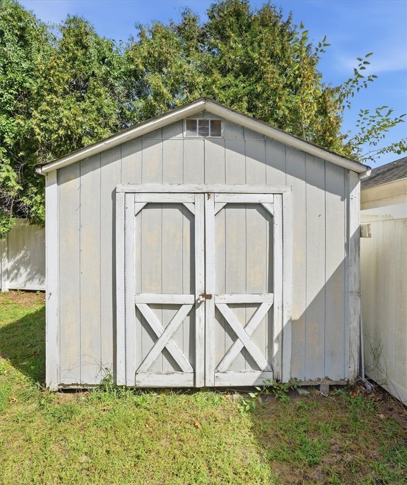 20 Horse Neck Road Warwick, RI 02889 - Photo 34 of 38 Gallery Image 34