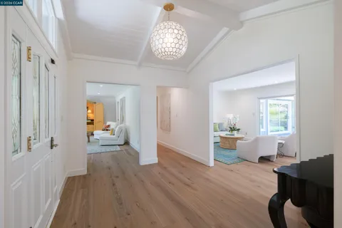 $1,995,000 | 59 Lynwood Place, Moraga, CA 94556