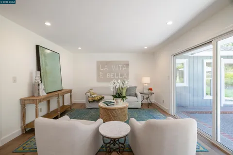 $1,995,000 | 59 Lynwood Place, Moraga, CA 94556