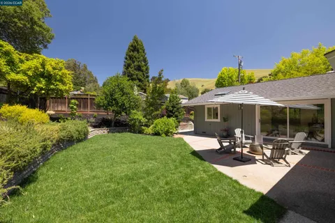 $1,995,000 | 59 Lynwood Place, Moraga, CA 94556