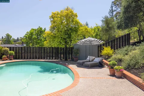 $1,995,000 | 59 Lynwood Place, Moraga, CA 94556