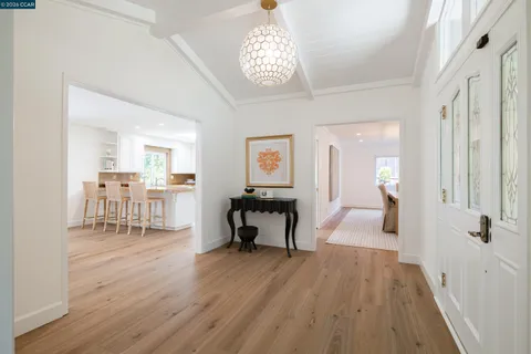 $1,995,000 | 59 Lynwood Place, Moraga, CA 94556
