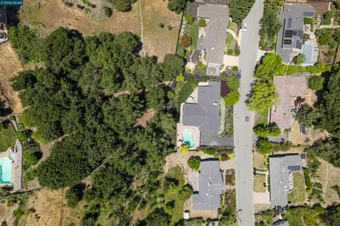 $1,995,000 | 59 Lynwood Place, Moraga, CA 94556