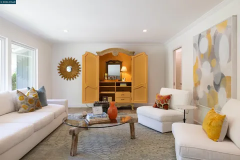 $1,995,000 | 59 Lynwood Place, Moraga, CA 94556