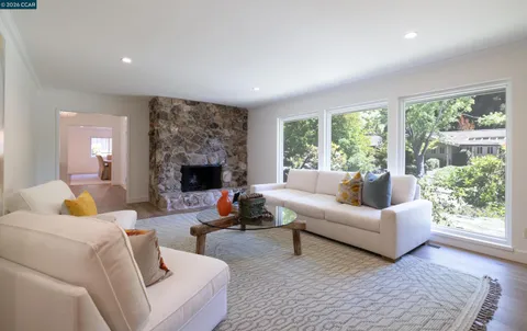 $1,995,000 | 59 Lynwood Place, Moraga, CA 94556