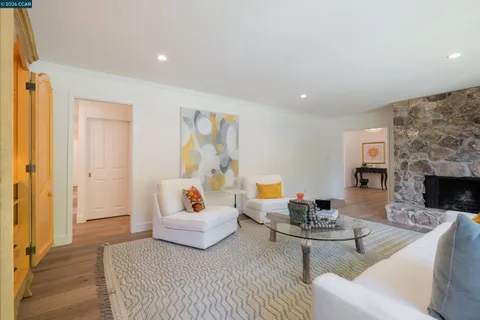 $1,995,000 | 59 Lynwood Place, Moraga, CA 94556