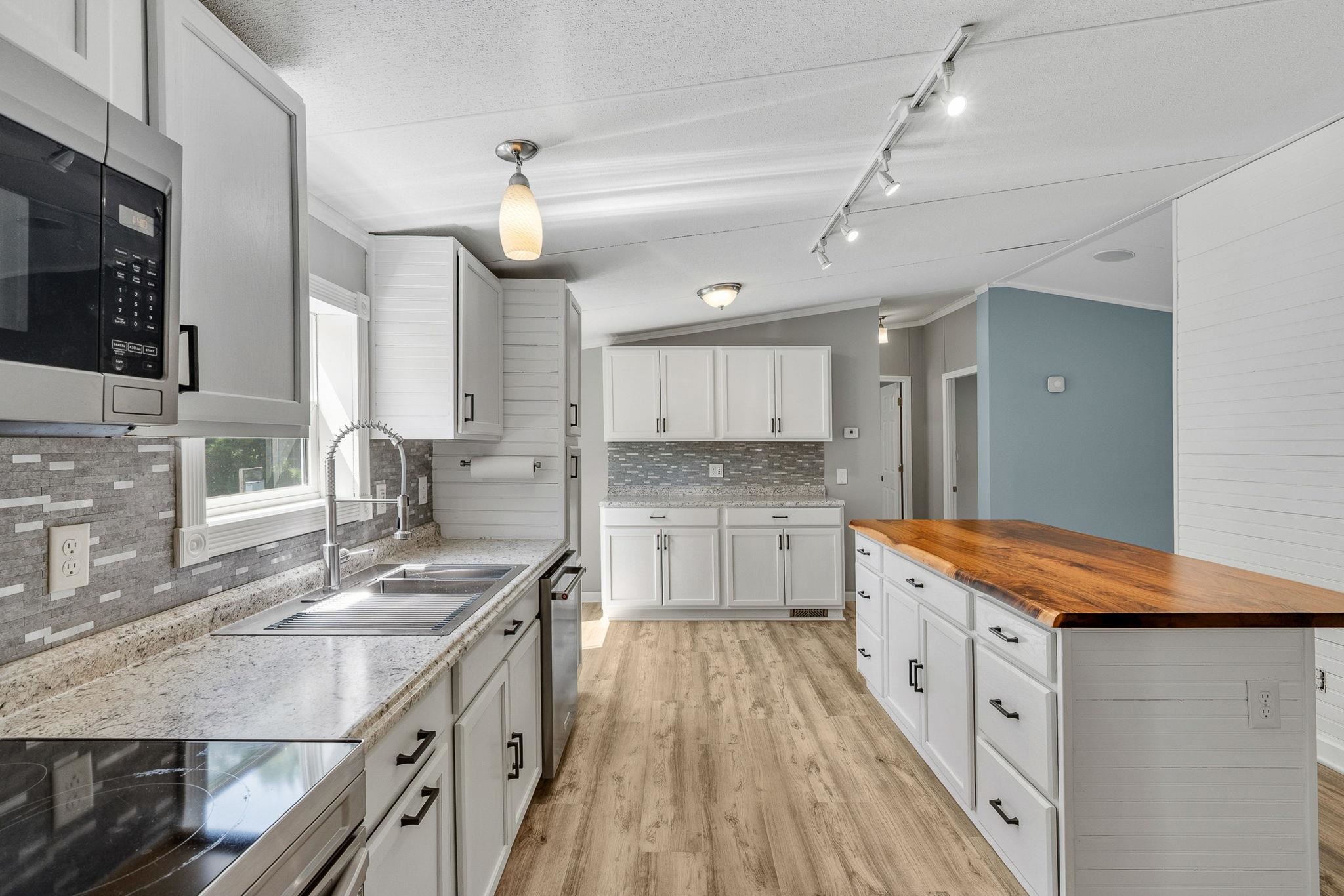 140 Washington Road Barre Town, VT 05649 - Photo 13 of 54