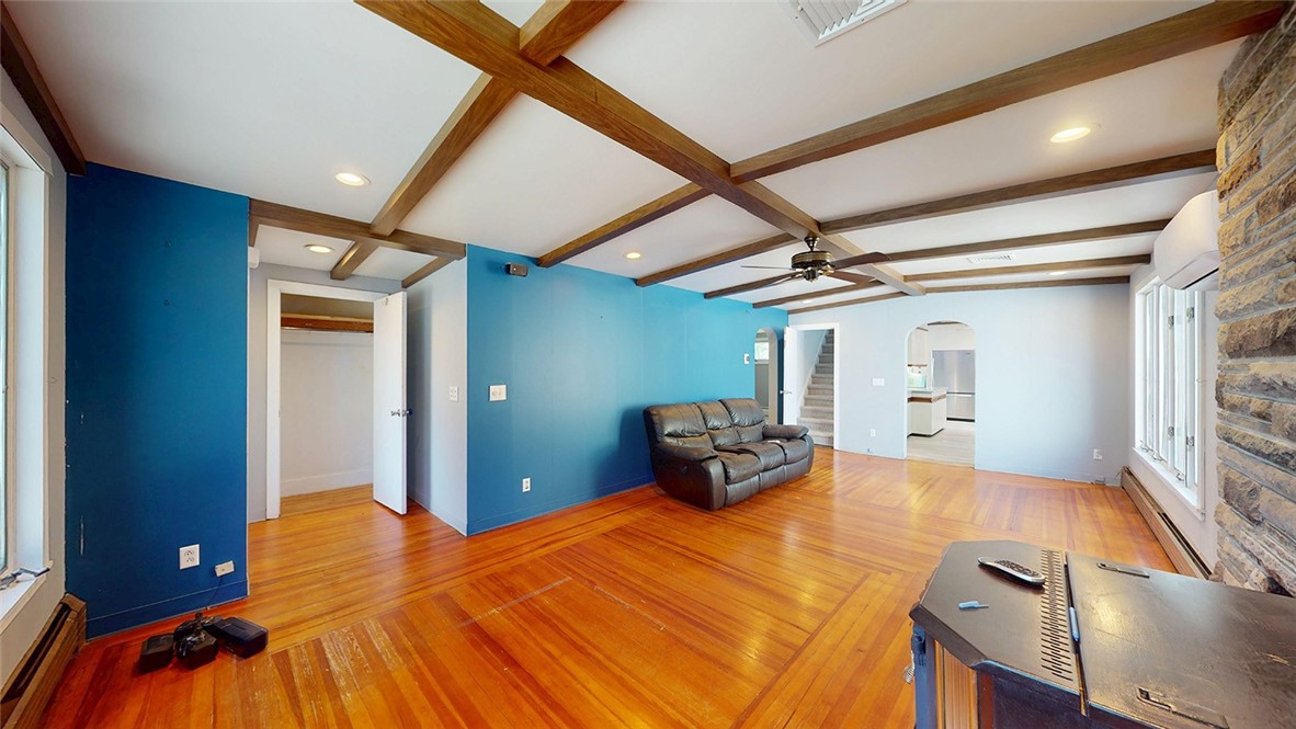 398 Great Road Lincoln, RI 02865 - Photo 7 of 36