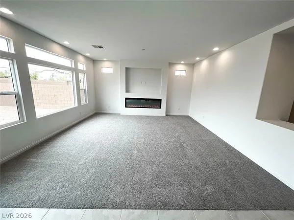 $2,795 | 10313 Coastline Creek, Las Vegas, NV 89141