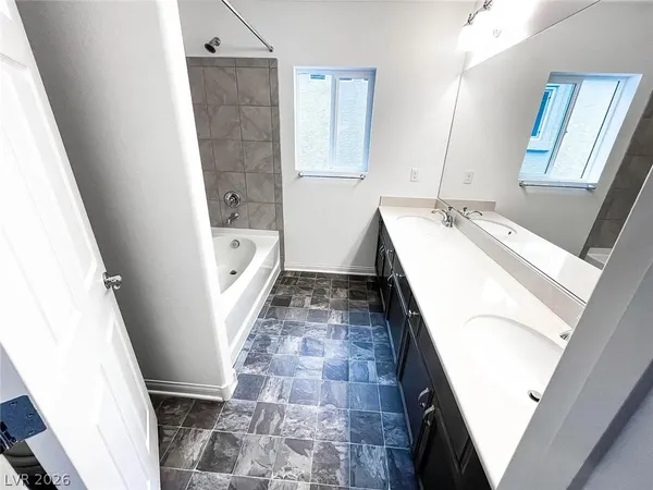 $2,795 | 10313 Coastline Creek, Las Vegas, NV 89141