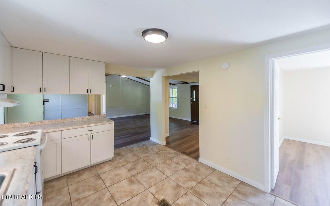 566 Old Spencer Road Pikeville, TN 37367 - Photo 15 of 31