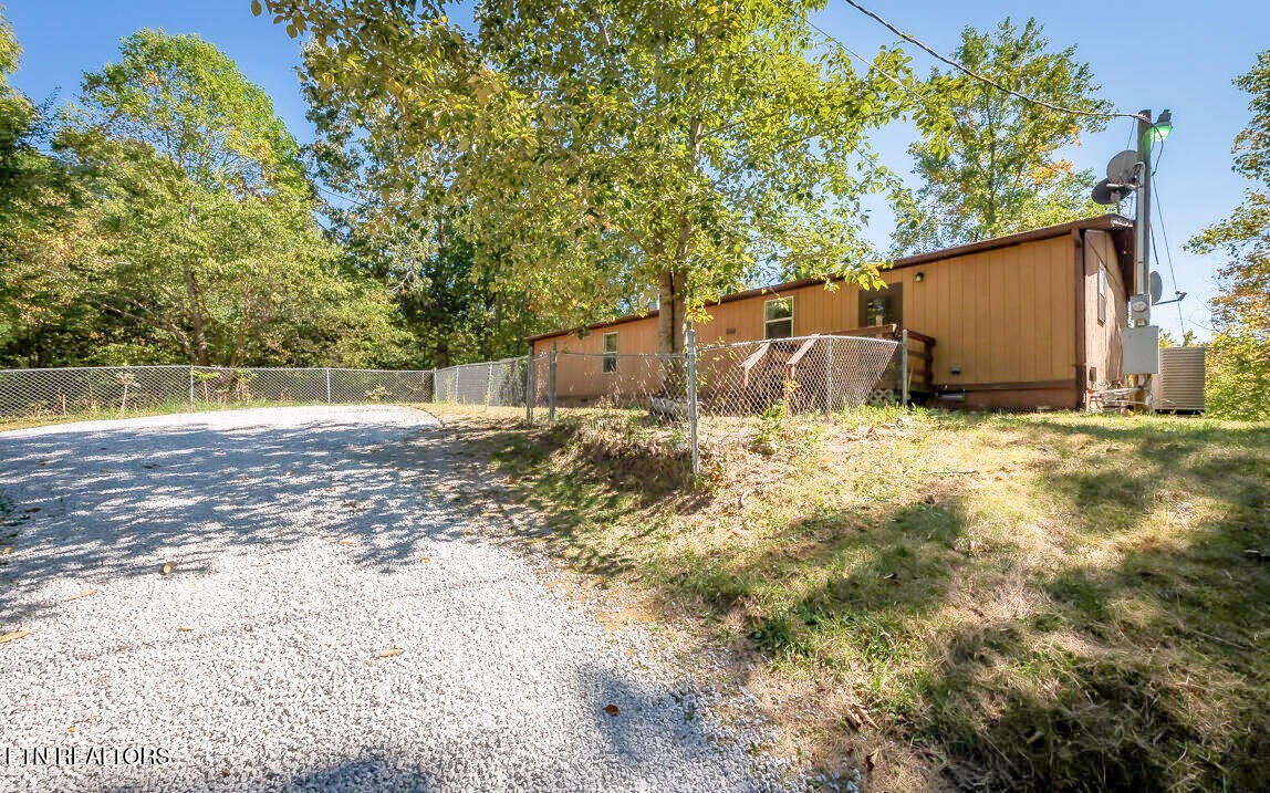 566 Old Spencer Road Pikeville, TN 37367 - Photo 25 of 31