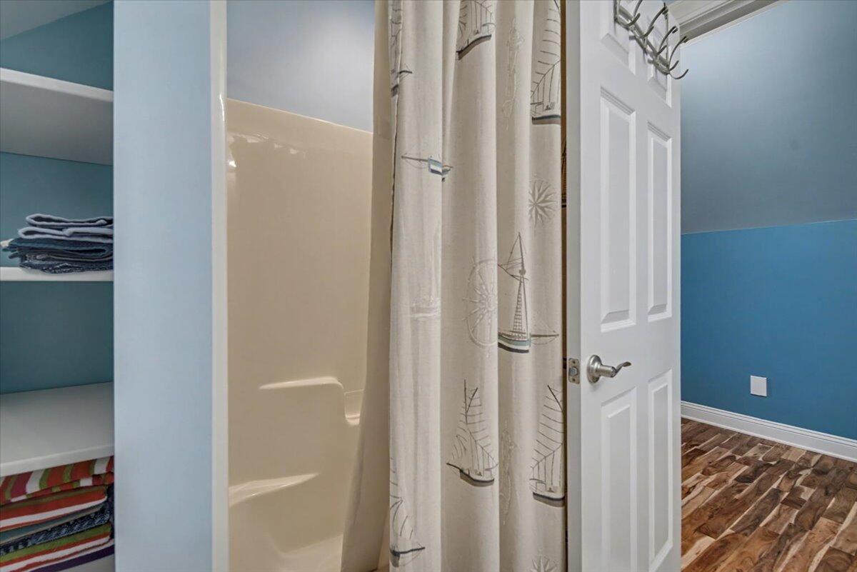 3687 Princess Pond Road Summerton, SC 29148 - Photo 50 of 80 Upstairs bathroom