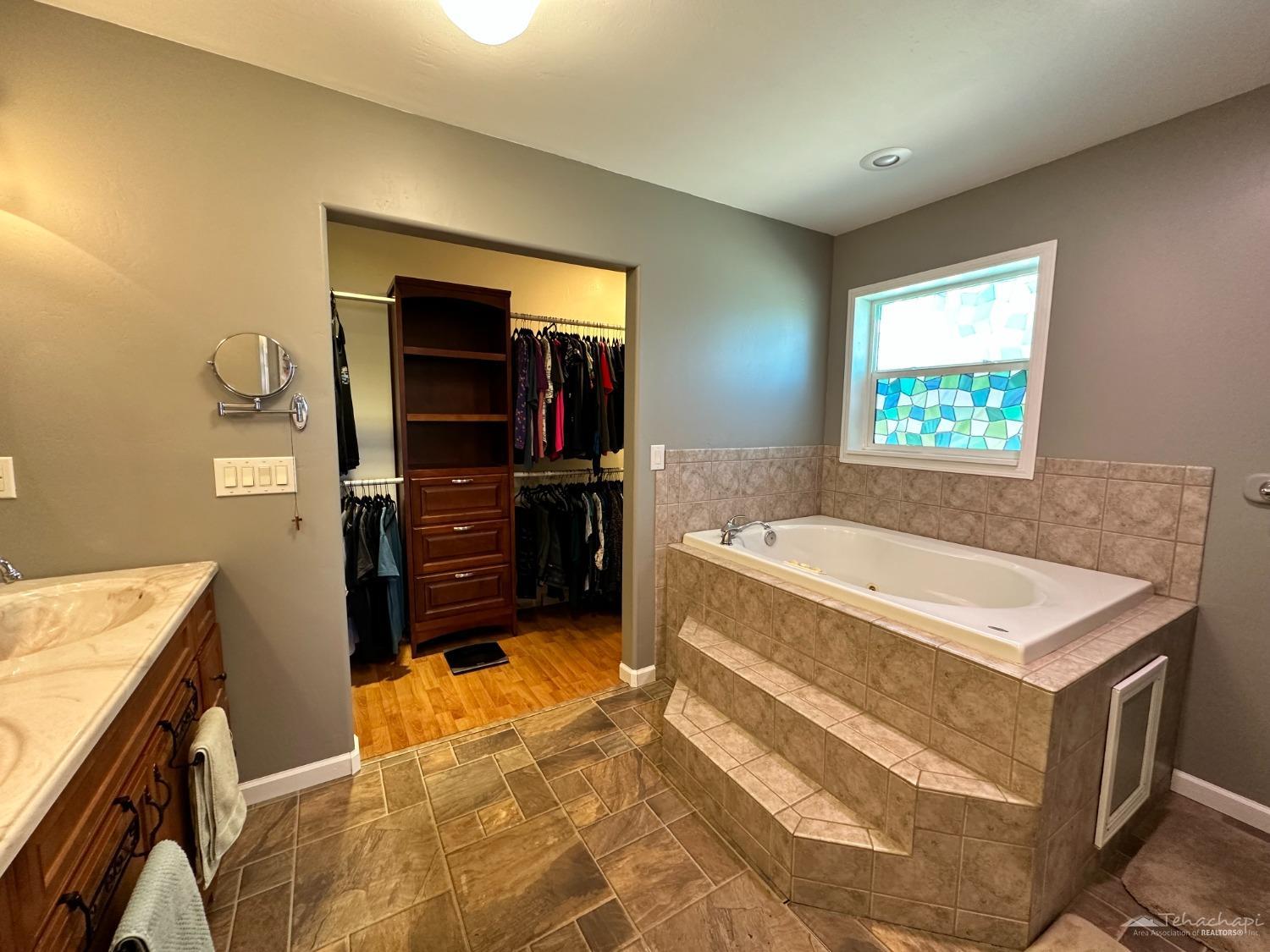 28880 Delaware Drive Tehachapi, CA 93561 - Photo 21 of 48 Gallery Image 21