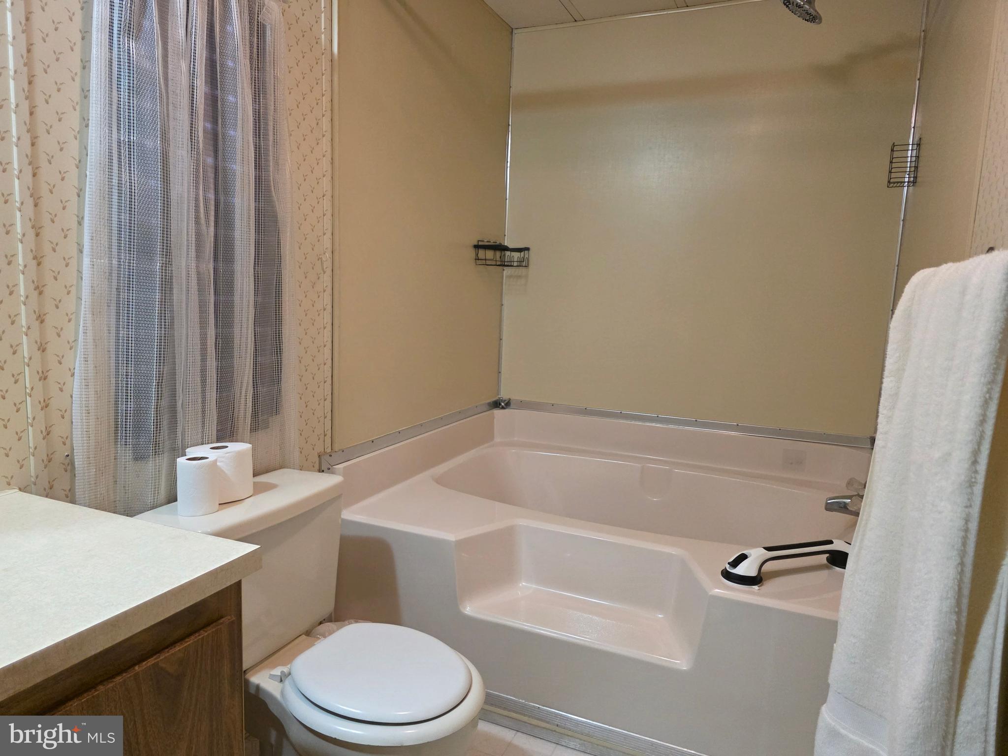 343 Heth Street Gettysburg, PA 17325 - Photo 18 of 29 Main Full Bath View 2