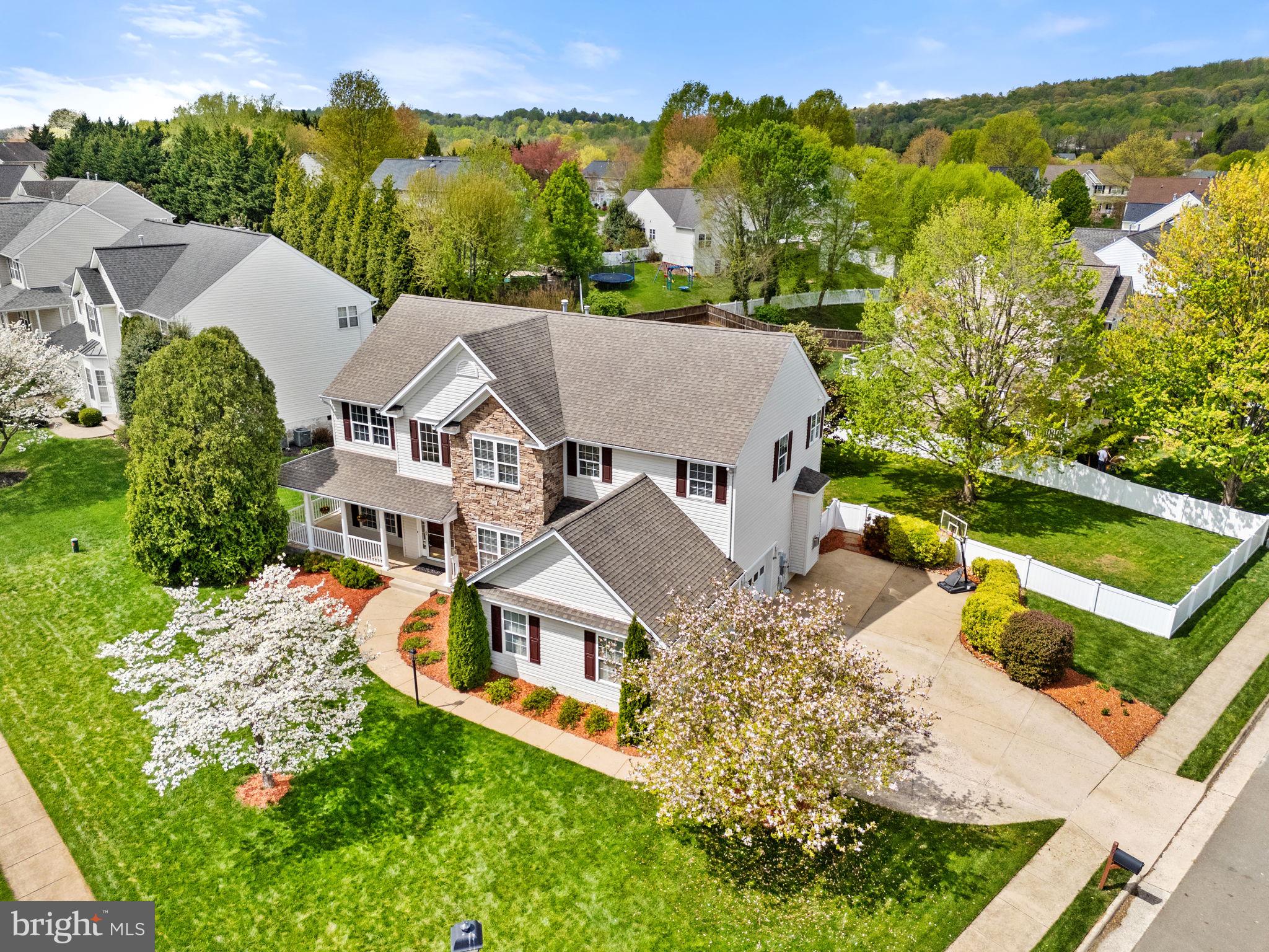 700 Lancrel Road Warrenton, VA 20186 - Photo 6 of 111