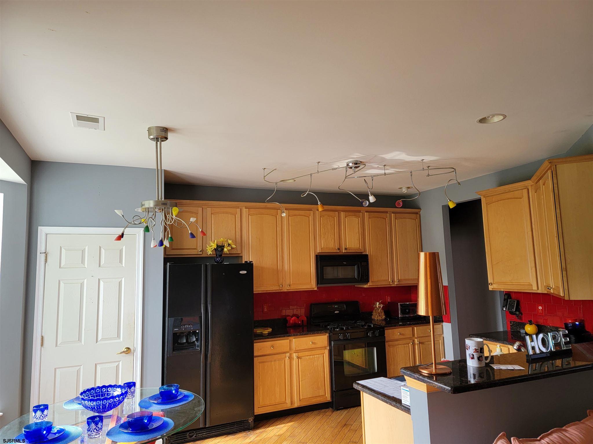 18 Northampton Road Galloway Township, NJ 08205 - Photo 10 of 20 Gallery Image 10