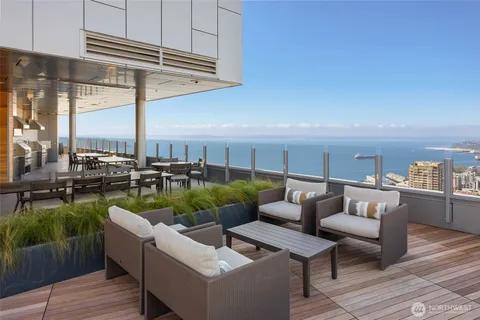 $1,299,950 | 121 Stewart Street, Unit 2501, Seattle, WA 98101