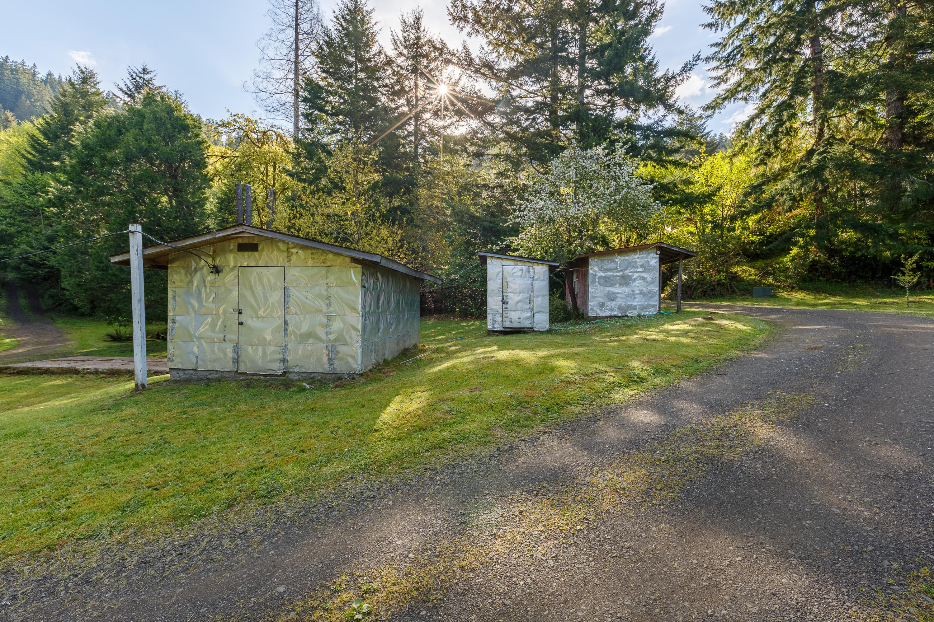 1266 North Yachats River Road Yachats, OR 97498 - Photo 68 of 79 Sheds