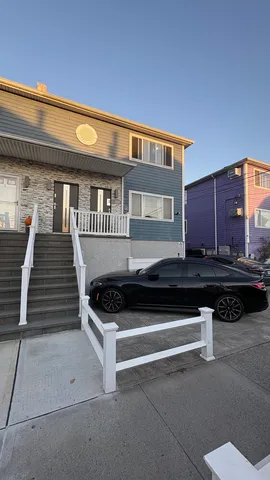 $3,300 | 166 Beach 98th Street, Unit 3 | Rockaway Beach