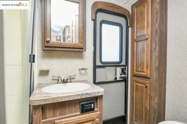 a view of a outdoor space